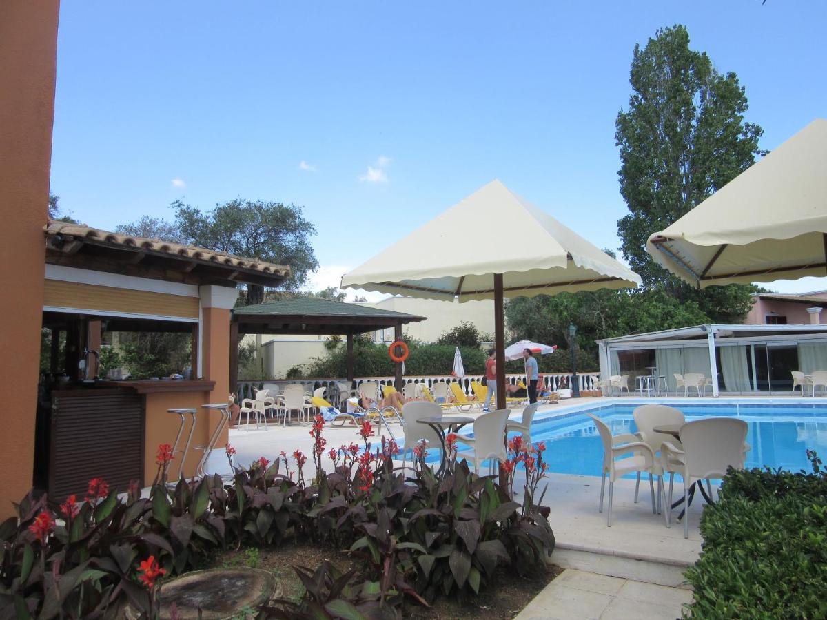 Pantheon Hall Hotel Mesongí Екстериор снимка