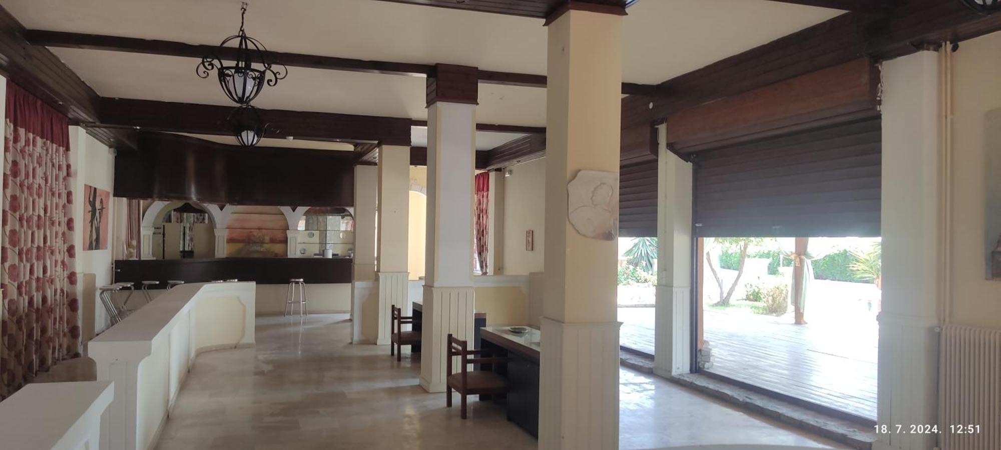 Pantheon Hall Hotel Mesongí Екстериор снимка