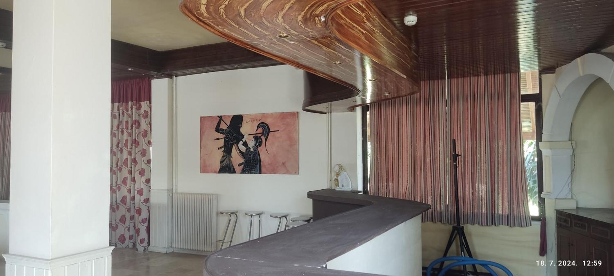 Pantheon Hall Hotel Mesongí Екстериор снимка