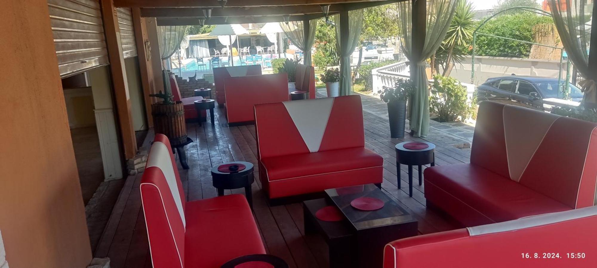 Pantheon Hall Hotel Mesongí Екстериор снимка